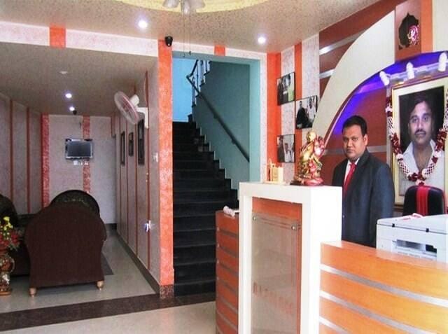 Hotel R L Palace Hotel in West Bengal