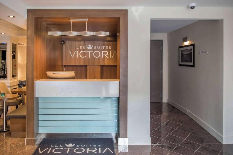 Les Suites Victoria Hotel in Gatineau