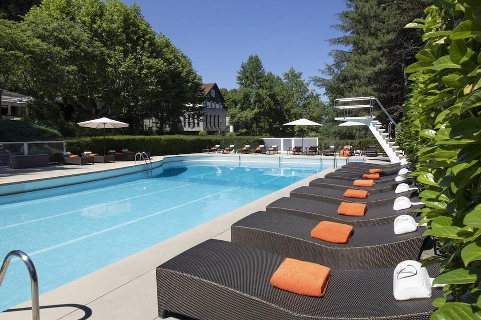 Domaine De Divonne - Hotel, Golf & Casino Hotel in Divonne-les-Bains