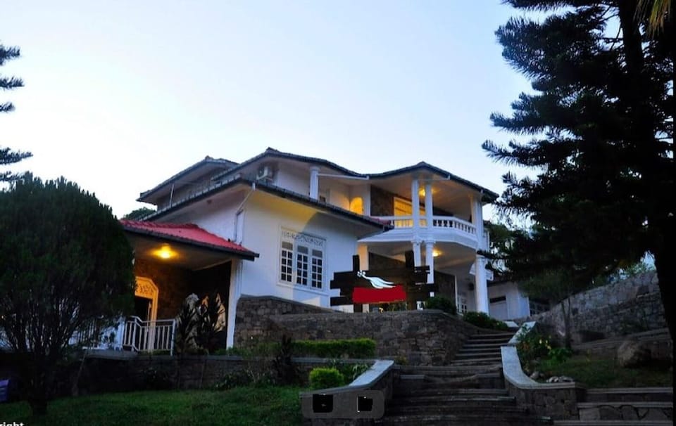 Layathraa Hotel and Restaurant Hotel in Kandy