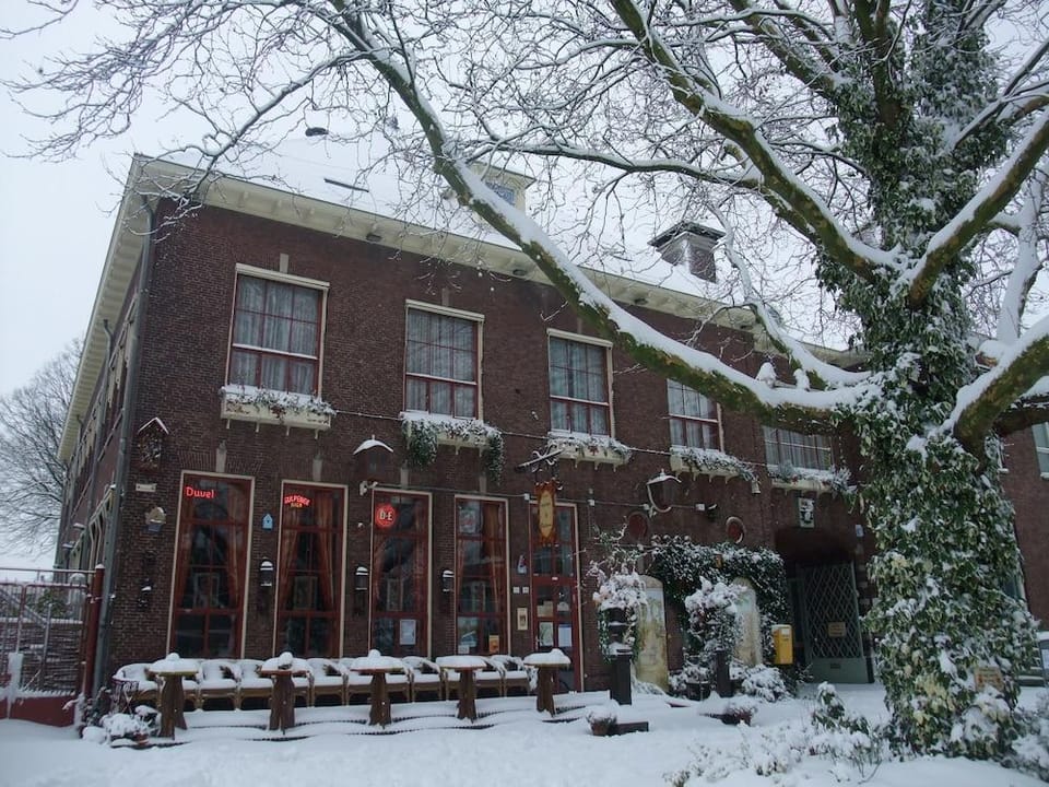 Hotel De Plataan Hotel in Delft