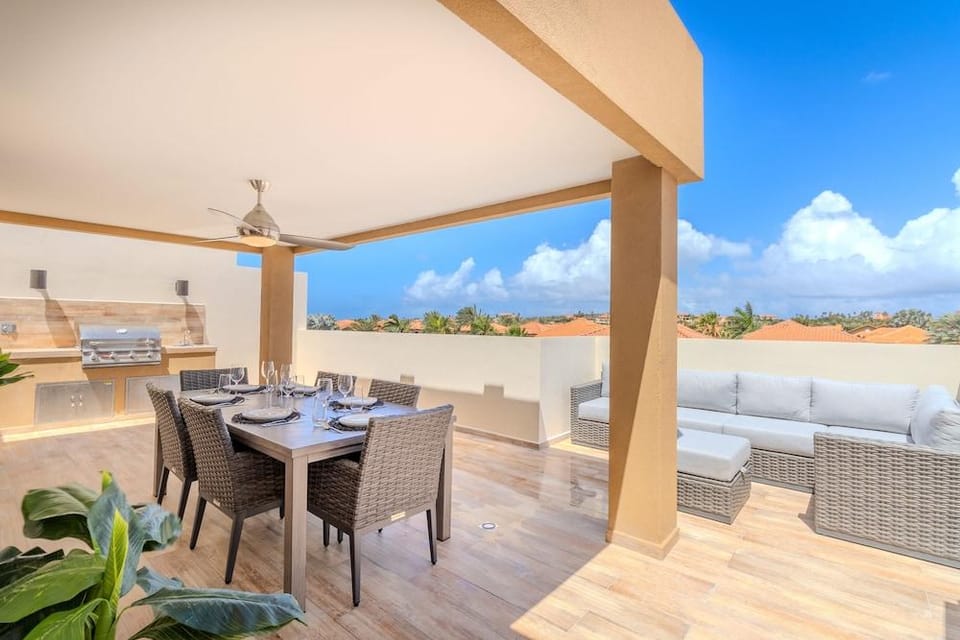 Bocobay Resort Aruba Hotel in Noord