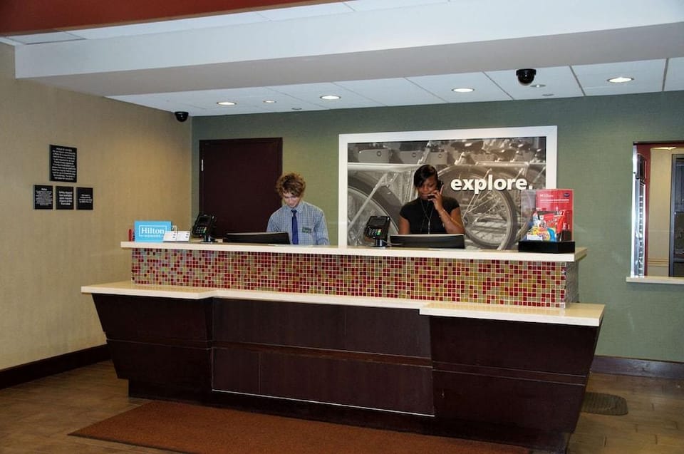 Hampton Inn & Suites Cincinnati/Uptown Hotel in Cincinnati