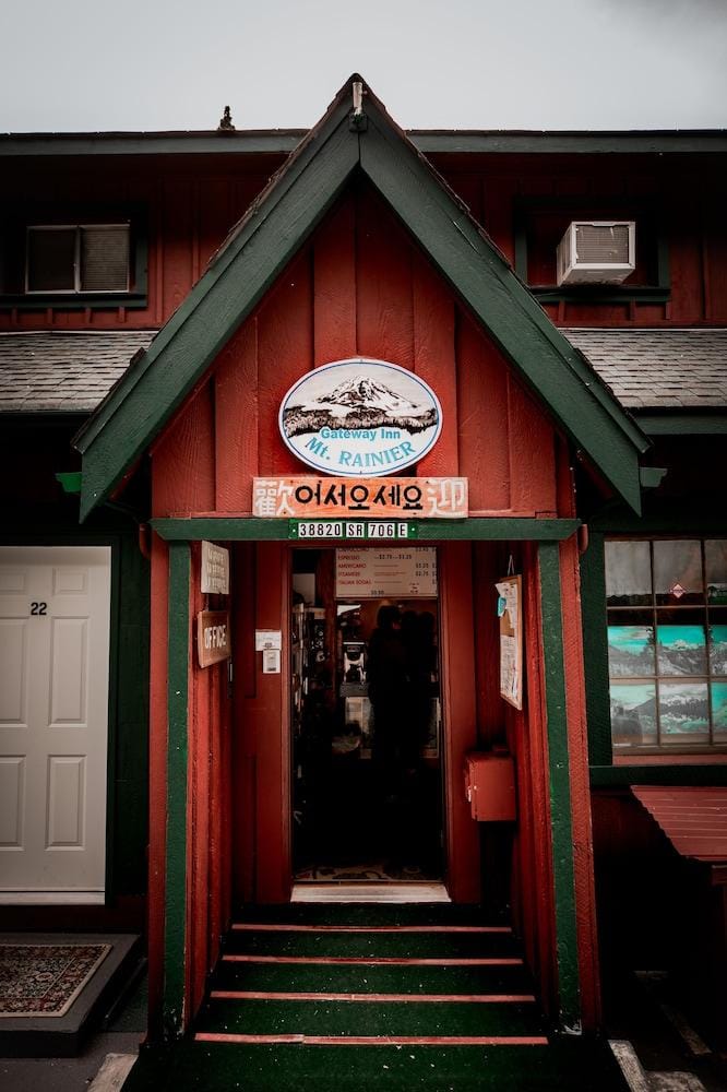 Gateway Inn at Mt Rainier Hotel in Washington