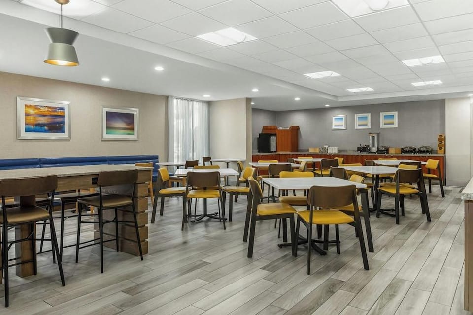 Fairfield Inn & Suites Hotel in Buena Park