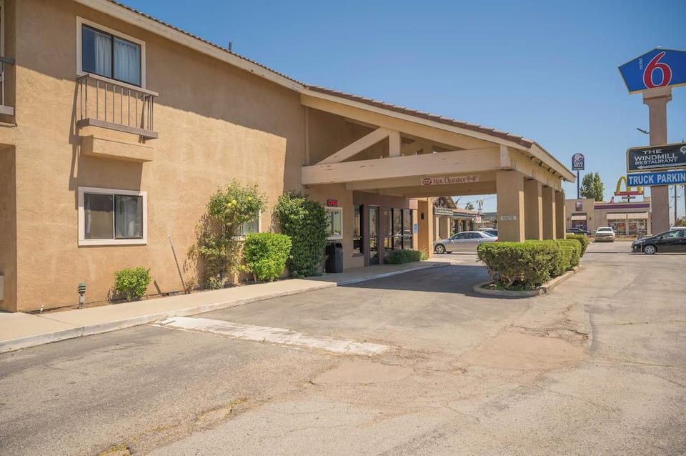 Valley Harvest Inn Hotel in Sierra Nevada