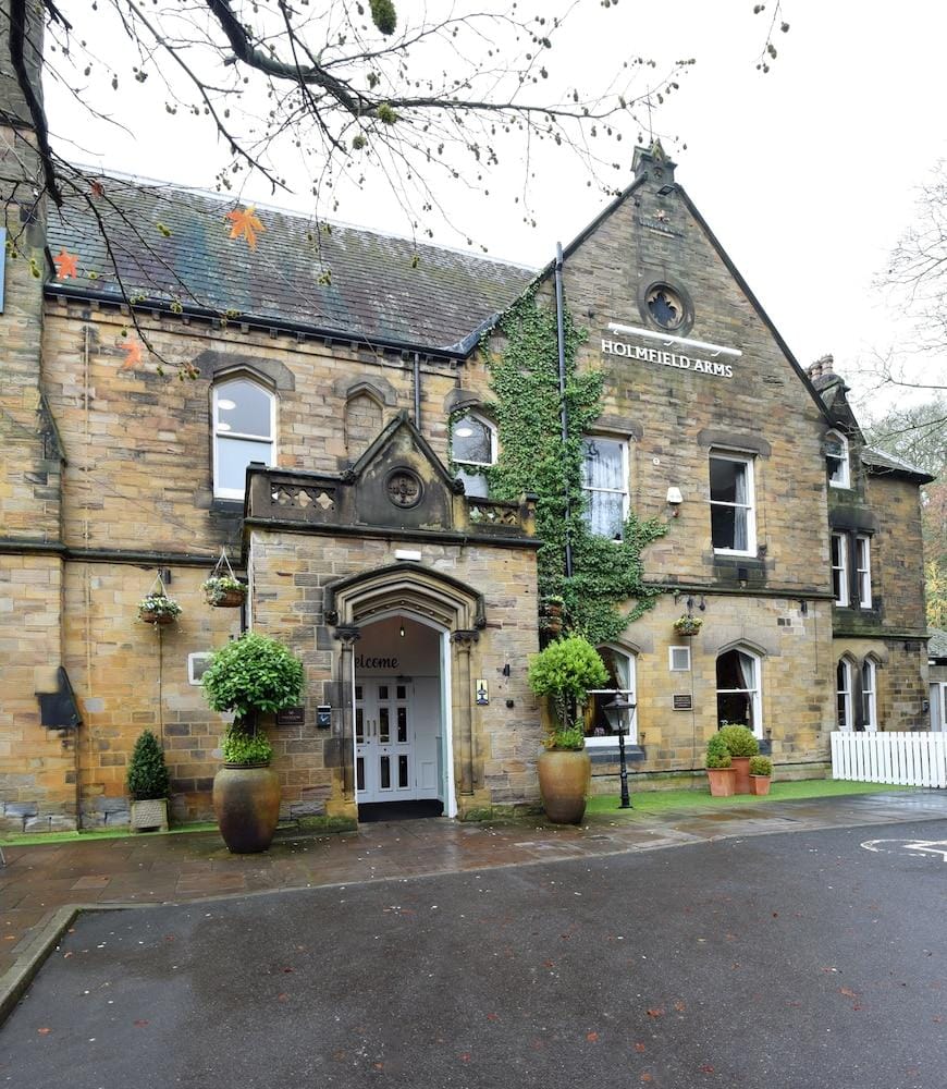Holmfield Arms Hotel in Wakefield
