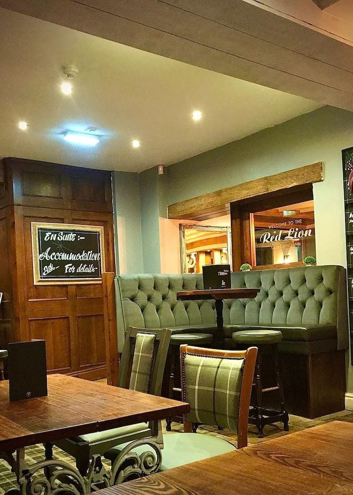 Red Lion Coaching Inn Hotel in West Lindsey District