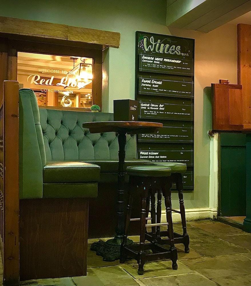 Red Lion Coaching Inn Hotel in West Lindsey District