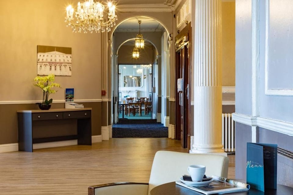 Bay Burlington Hotel Hotel in Eastbourne