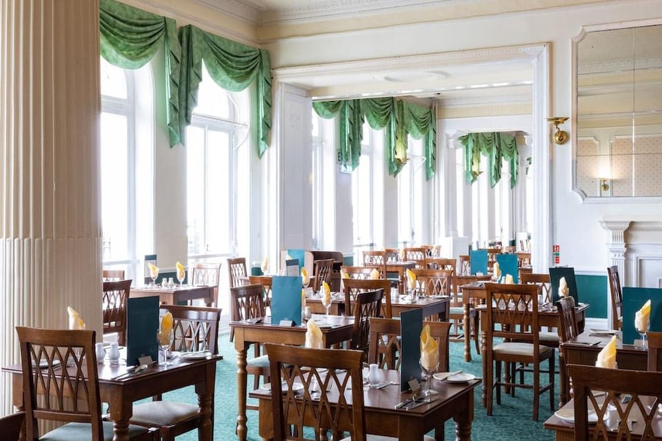 Bay Burlington Hotel Hotel in Eastbourne