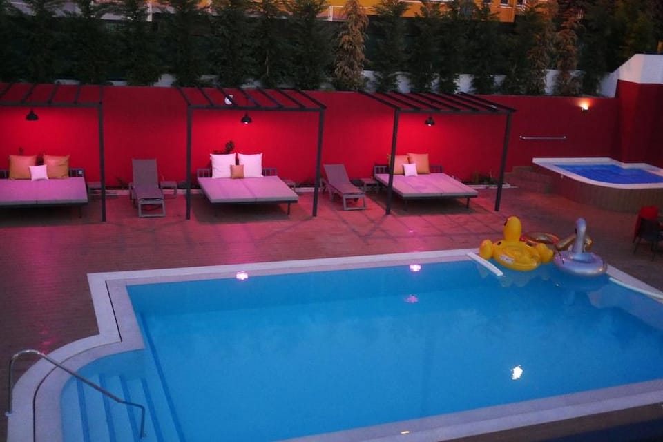 Villa 3 Caparica Hotel in Costa da Caparica