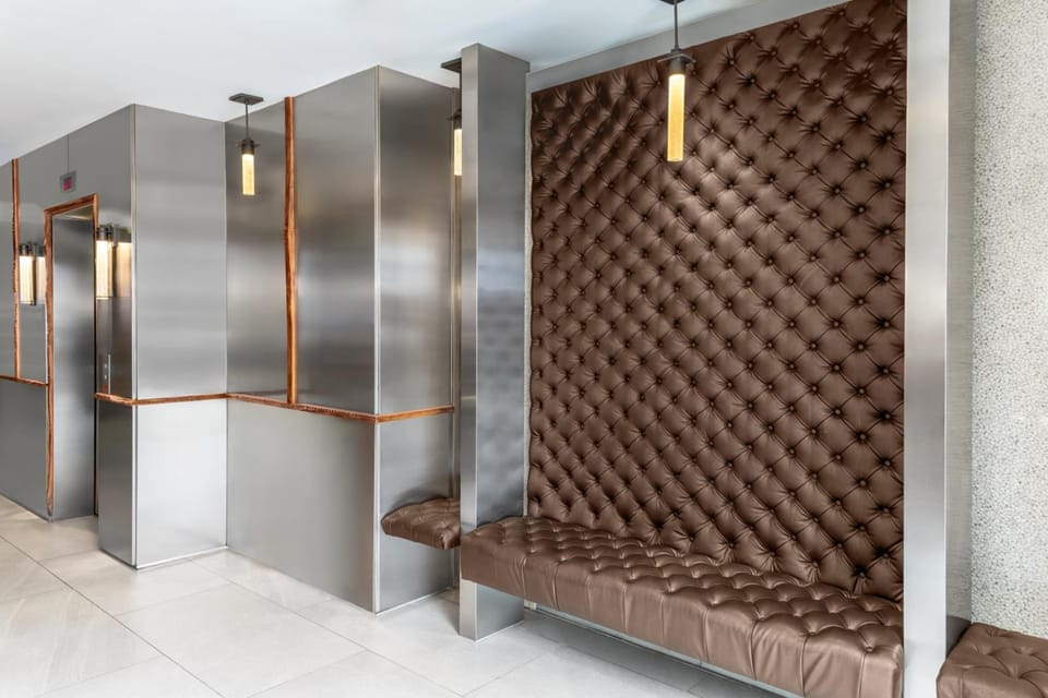 Shared lounge/TV area