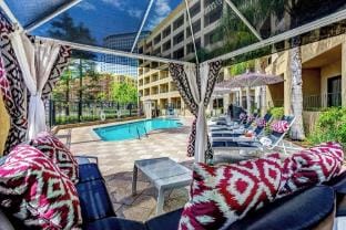 Avenue of the Arts Wyndham Hotel Hotel in Costa Mesa