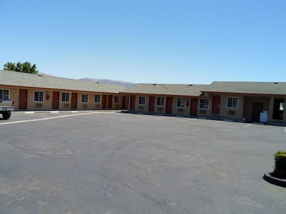 Economy Inn Hotel in Morgan Hill