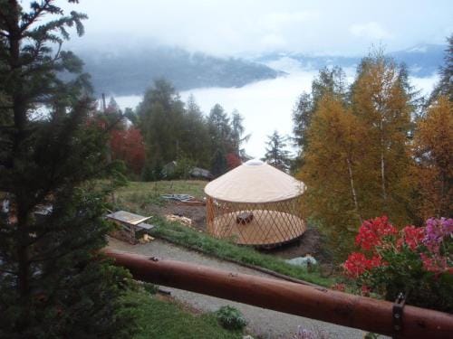 Les Gites du Cairn Hotel in Canton of Valais