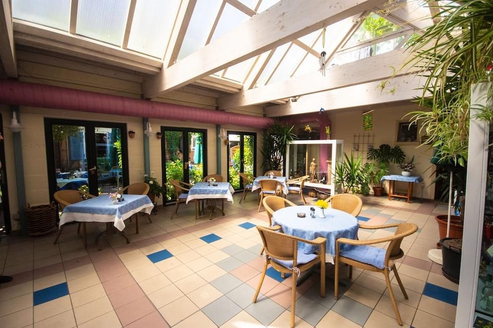 Hotel Restaurant Kaiserstuehler Hof Hotel in Baden-Württemberg