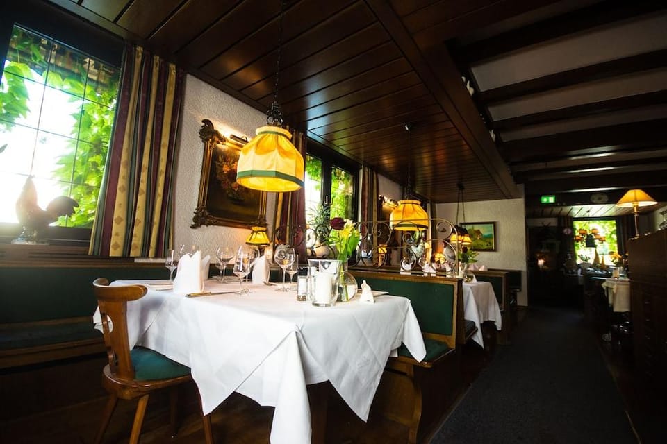 Hotel Restaurant Kaiserstuehler Hof Hotel in Baden-Württemberg