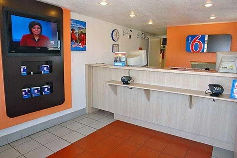 Motel 6 Hotel in South Padre Island