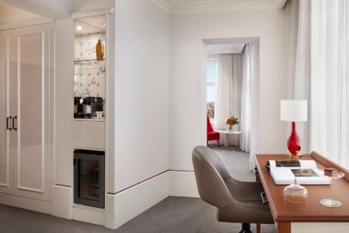 De Doelen Hotel in Amsterdam