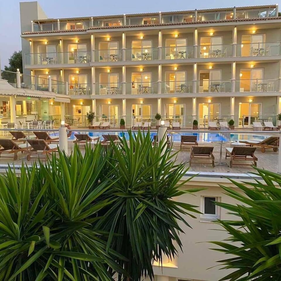 Palapart Gikas Suites and Studios Hotel in Gouvia