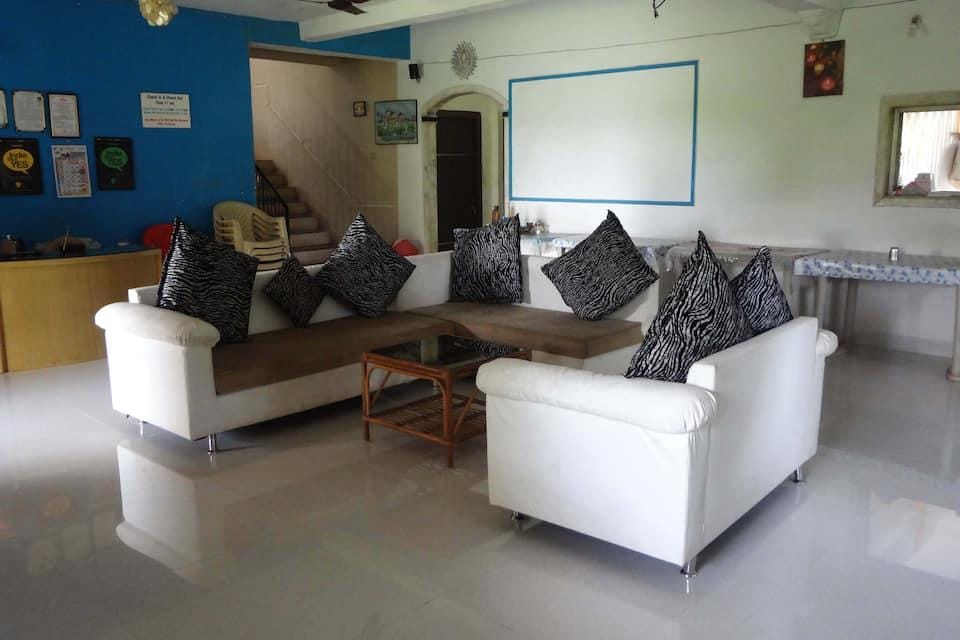Ghanvatkar Bunglow Hotel in Maharashtra