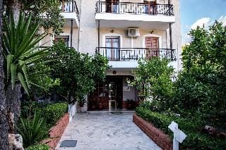 Oasis Apartments & Studios Hotel in Peloponnese Region