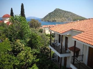 Oasis Apartments & Studios Hotel in Peloponnese Region