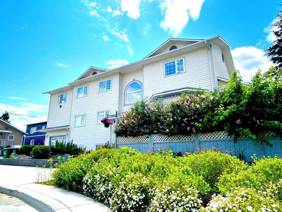 Midnight Sun B&B Hotel in Whitehorse