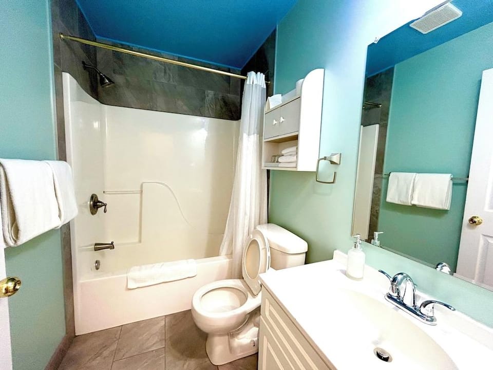 Midnight Sun B&B Hotel in Whitehorse