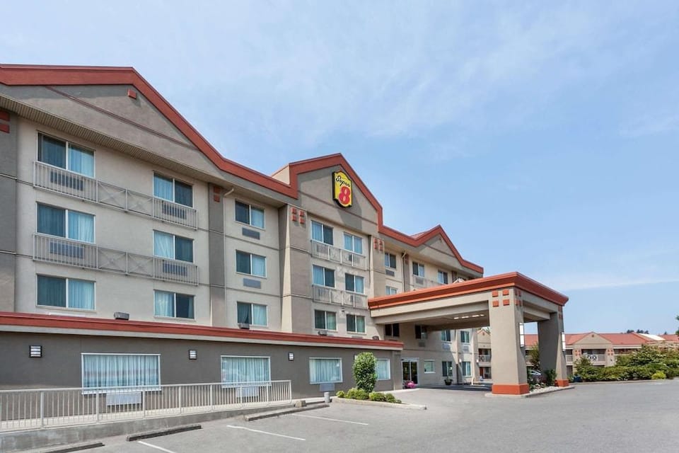 Super 8 Abbotsford BC Hotel in Abbotsford