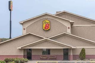 Super 8 Youngstown/Austintown Hotel in Austintown