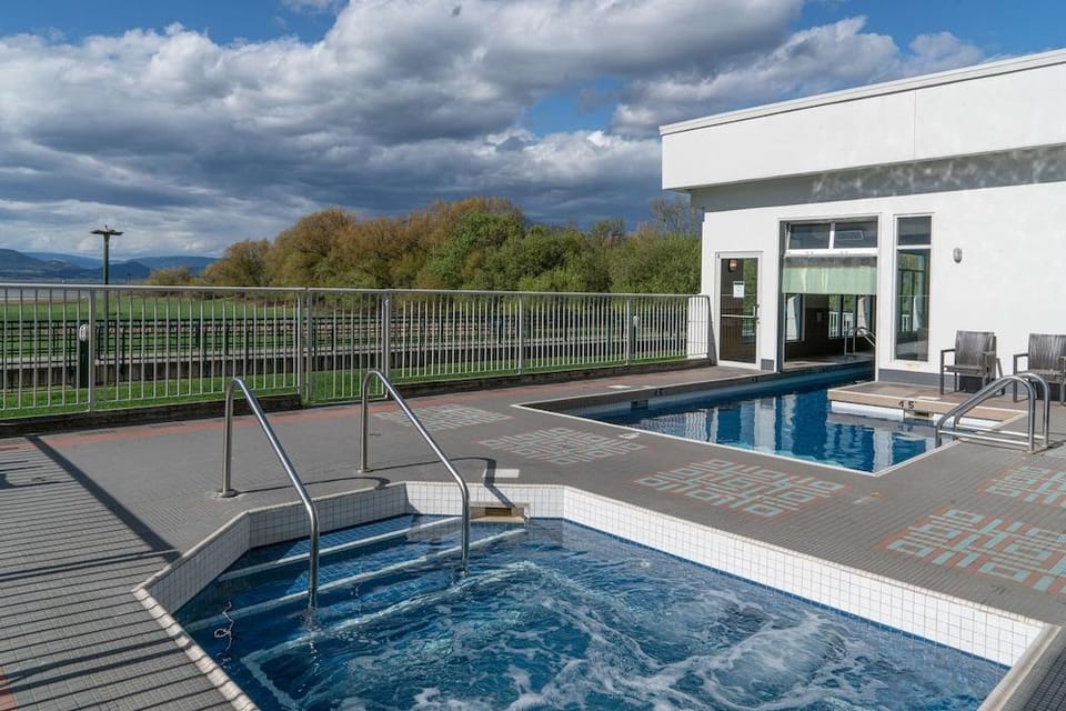 Prestige Harbourfront Resort Salmon Arm Hotel in Salmon Arm