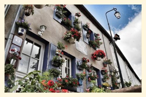 La Roulotte De Lola - Chambre d'hotes Hotel in Auvergne-Rhône-Alpes