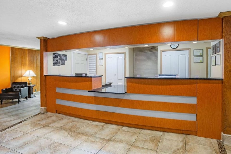 Howard Johnson Express Inn Staunton Hotel in Staunton