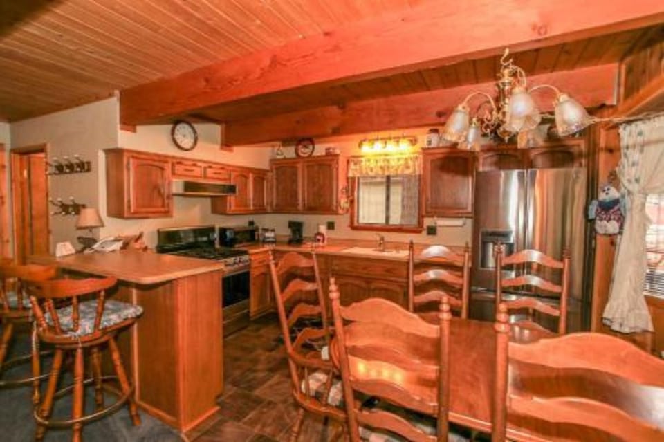 Mountain Bliss Hotel in Big Bear