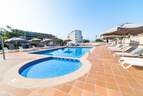 Ton Hotel in Sanxenxo