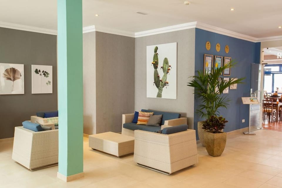 Apartamentos Cinco Plazas Hotel in Puerto del Carmen