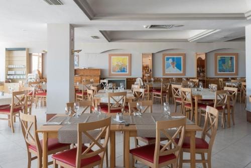 Apartamentos Sa Mirada Hotel in Arenal d'en Castell