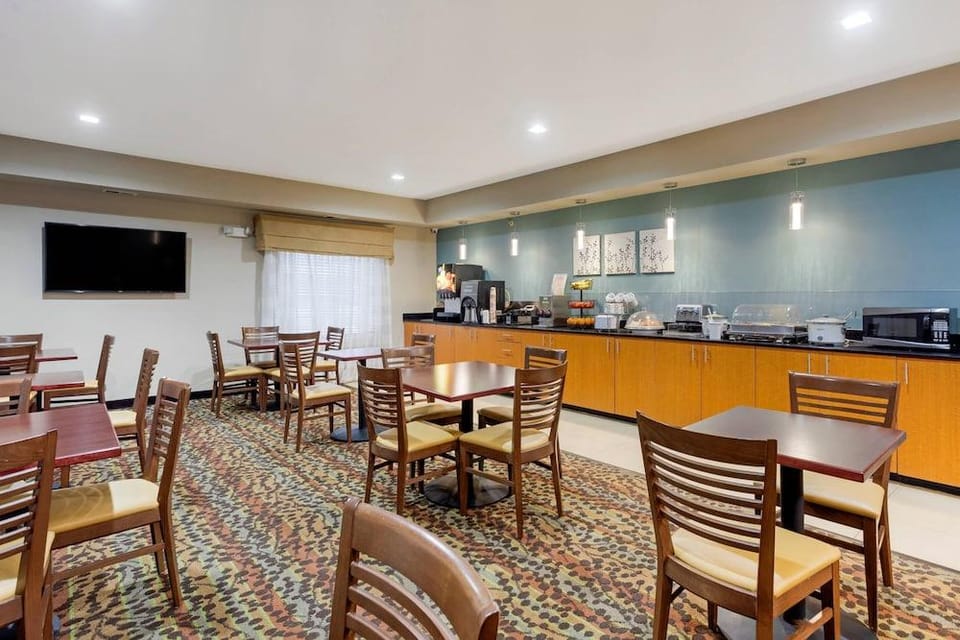 Sleep Inn & Suites Hotel in La Vergne