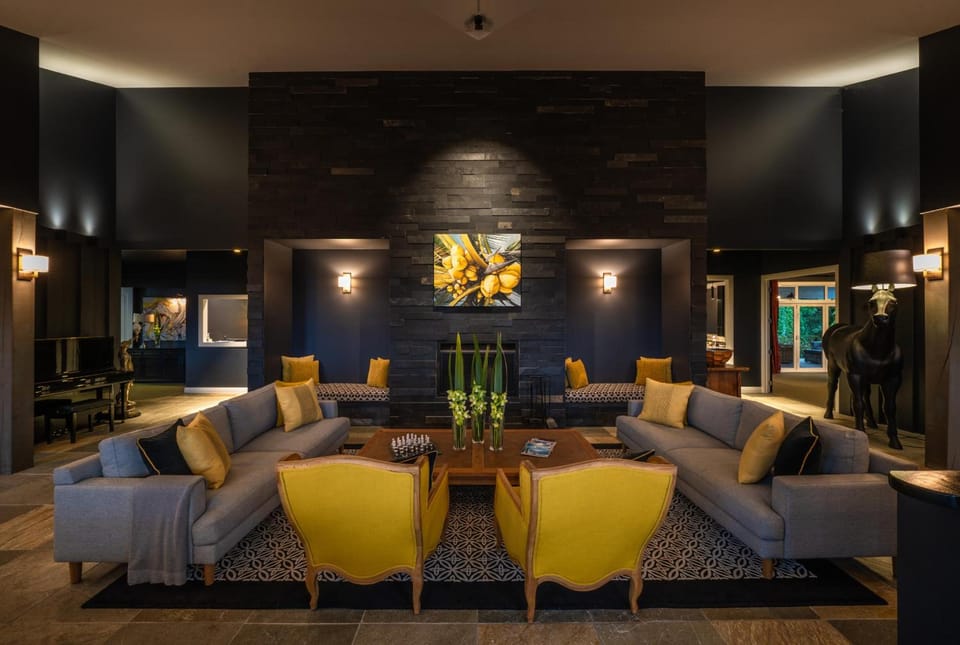 Woodhouse Mountain Lodge Hotel in Auckland Region