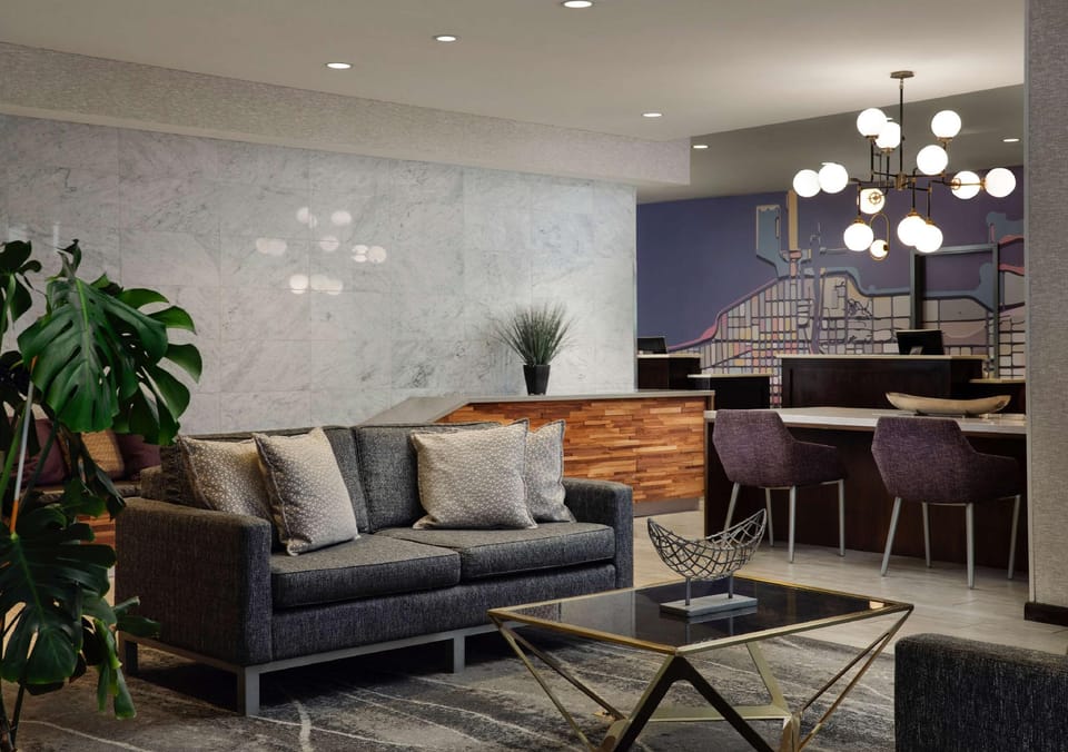 Homewood Suites by Hilton Chicago Downtown/Magnificent Mile Hotel in Streeterville
