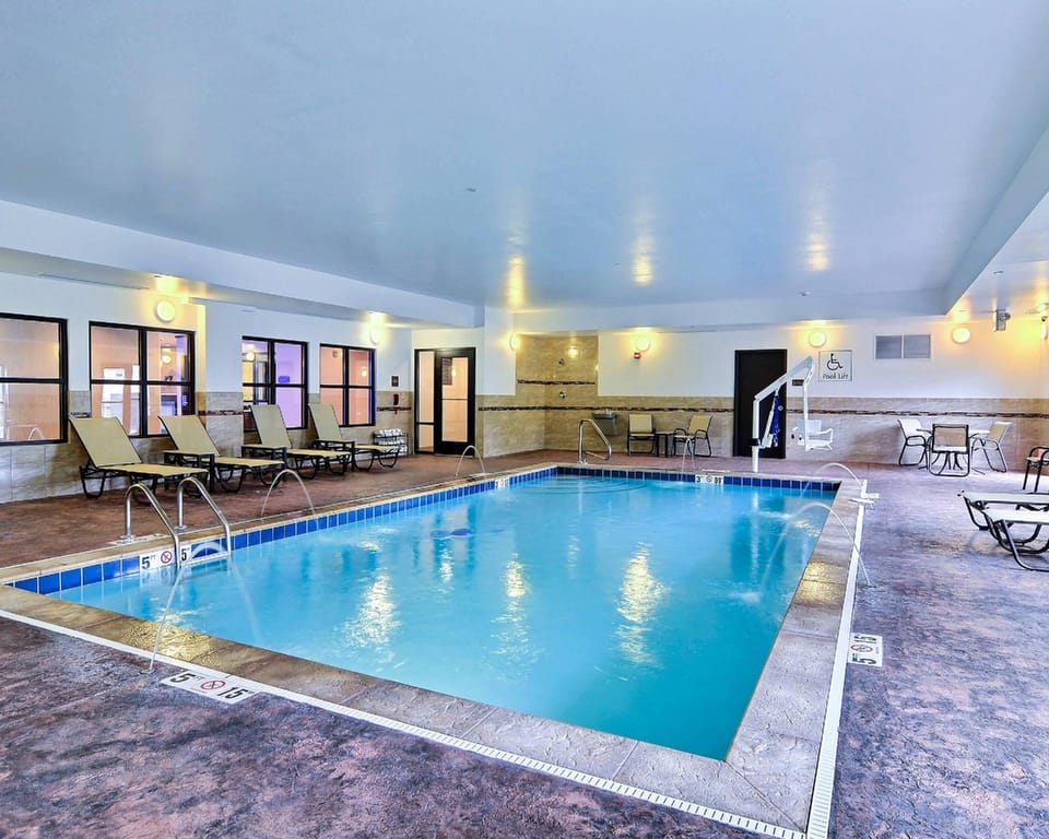 Comfort Suites Uniontown Hotel in Pennsylvania