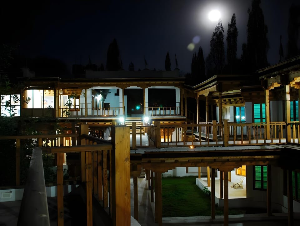 Lha-Ri-Sa Resort Resort in India
