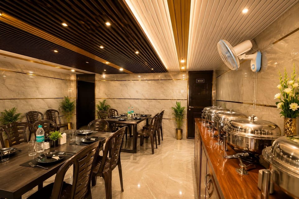 Hotel Shree Radha Rani Palace Hotel in Uttar Pradesh