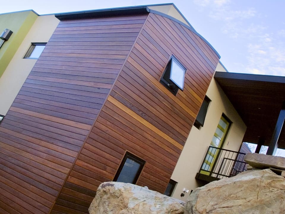 Saltus Luxury Accommodation Resort in Victoria