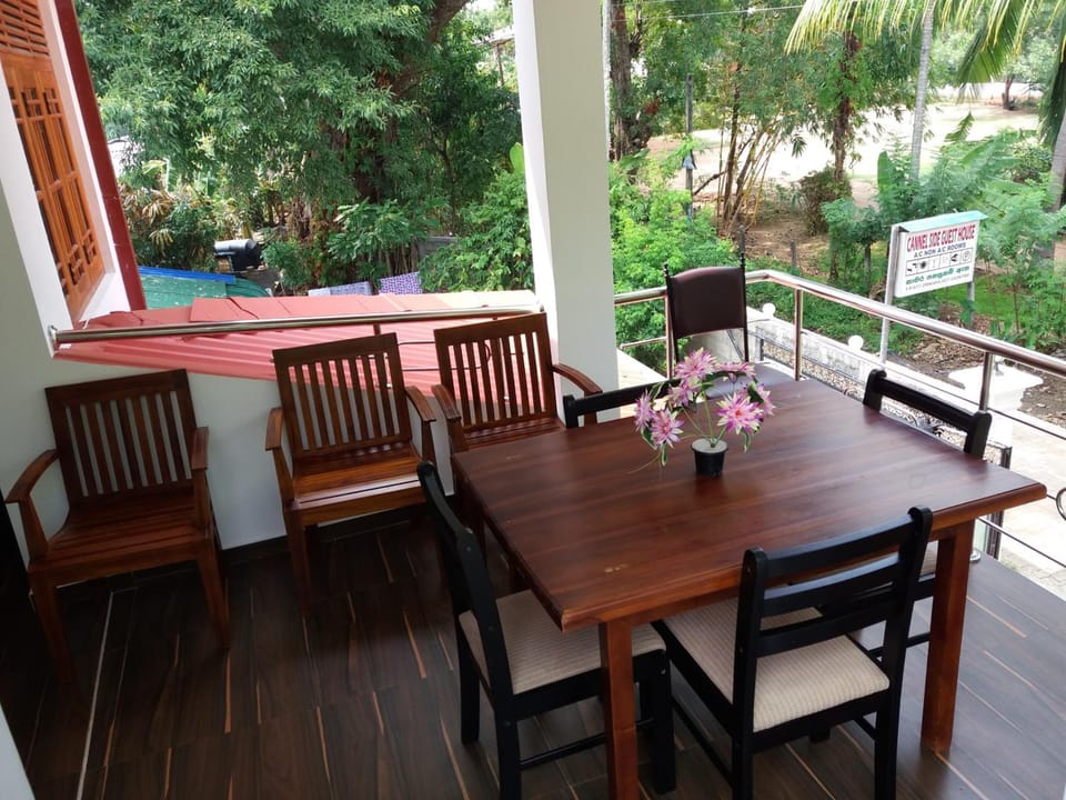 Cannel Side Guest House Hotel in Central Province