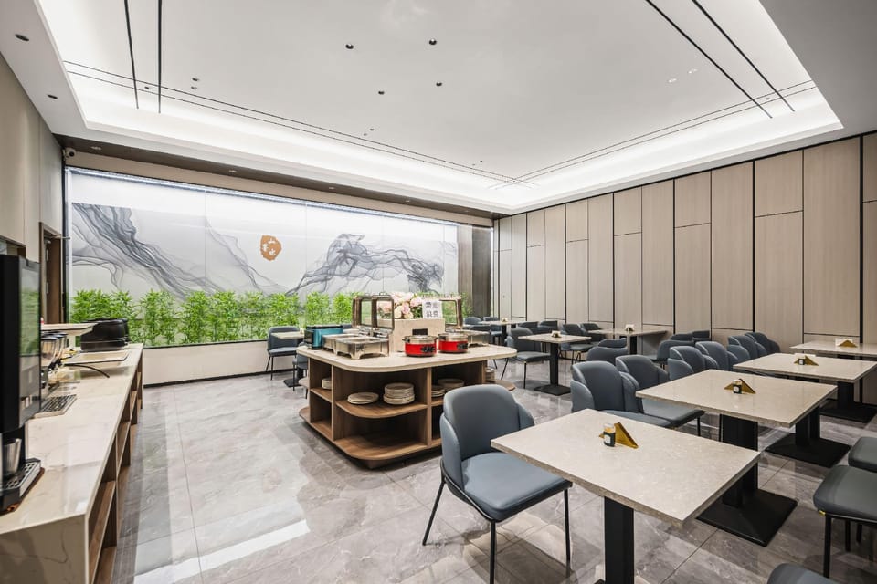 Duoweiden Hotel (Changzhou Economic Development Zone Lucheng Metro Station Branch) Hotel in Suzhou