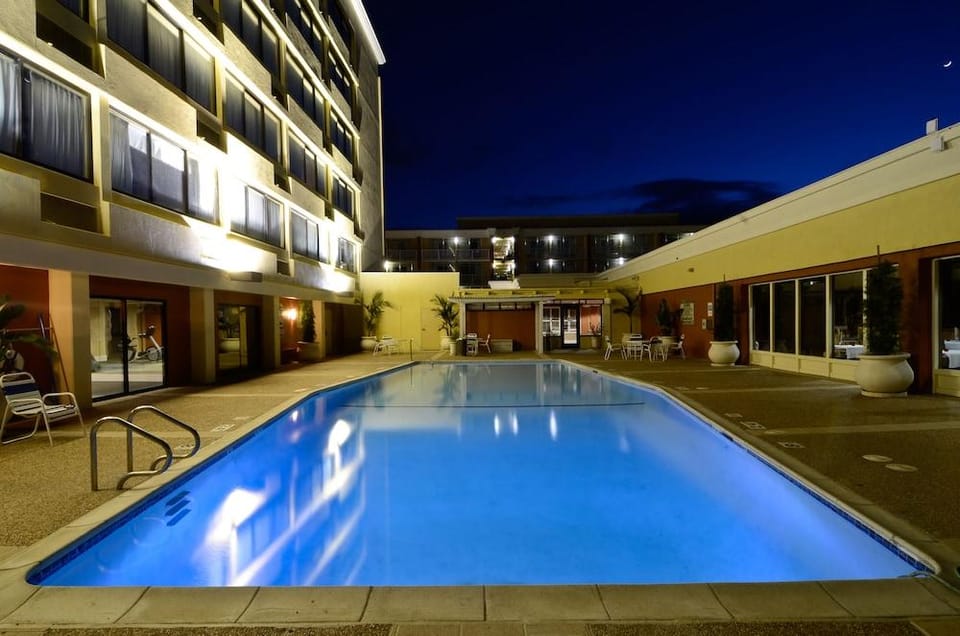 Holiday Inn-Concord Hotel in Pleasant Hill