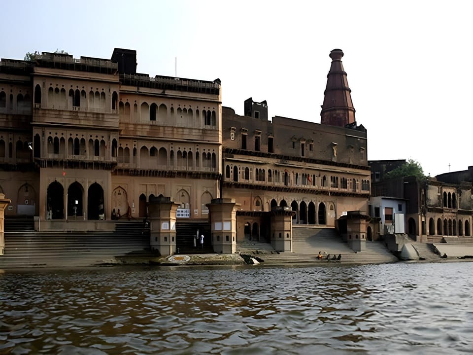 Shanti Lodge Hotel in Agra